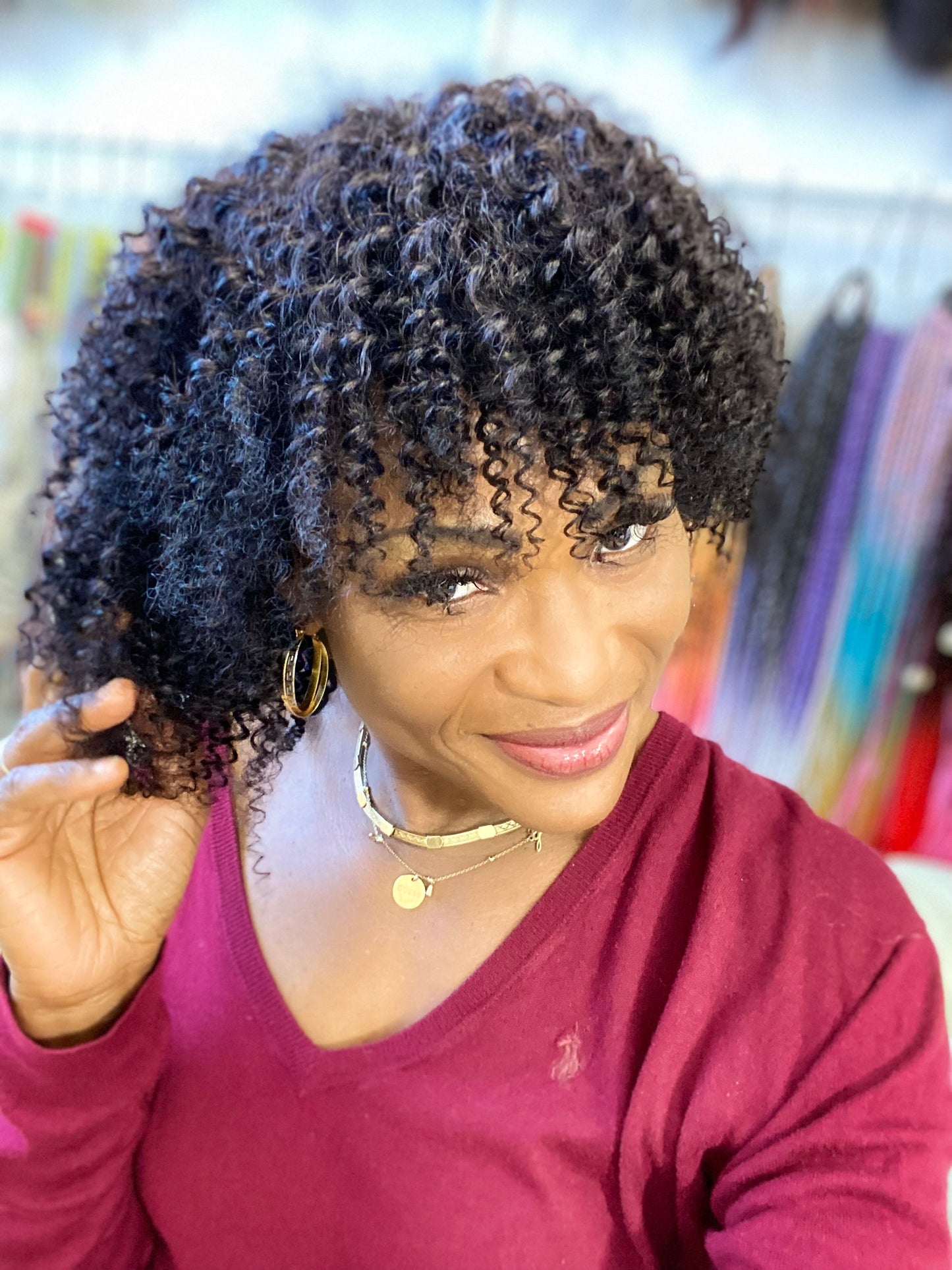 Perruque 100%cheveux bouclés virgin brésiliens Premium avec frange couleur #1B  12" bien épais