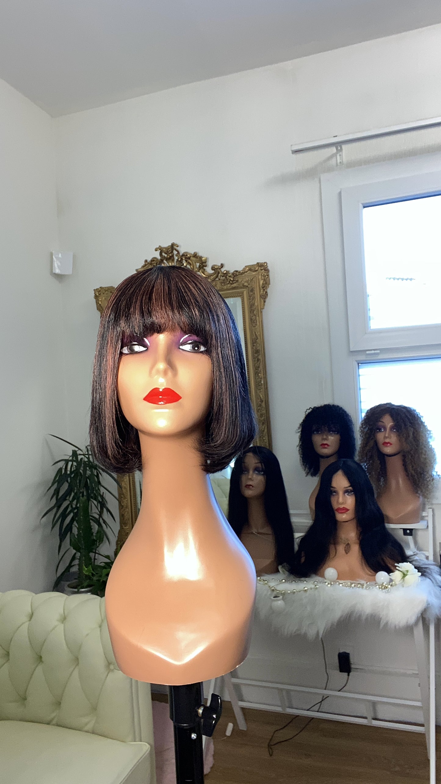 Perruque courte 100% cheveux naturelle noire #1B/ cuivré foncé