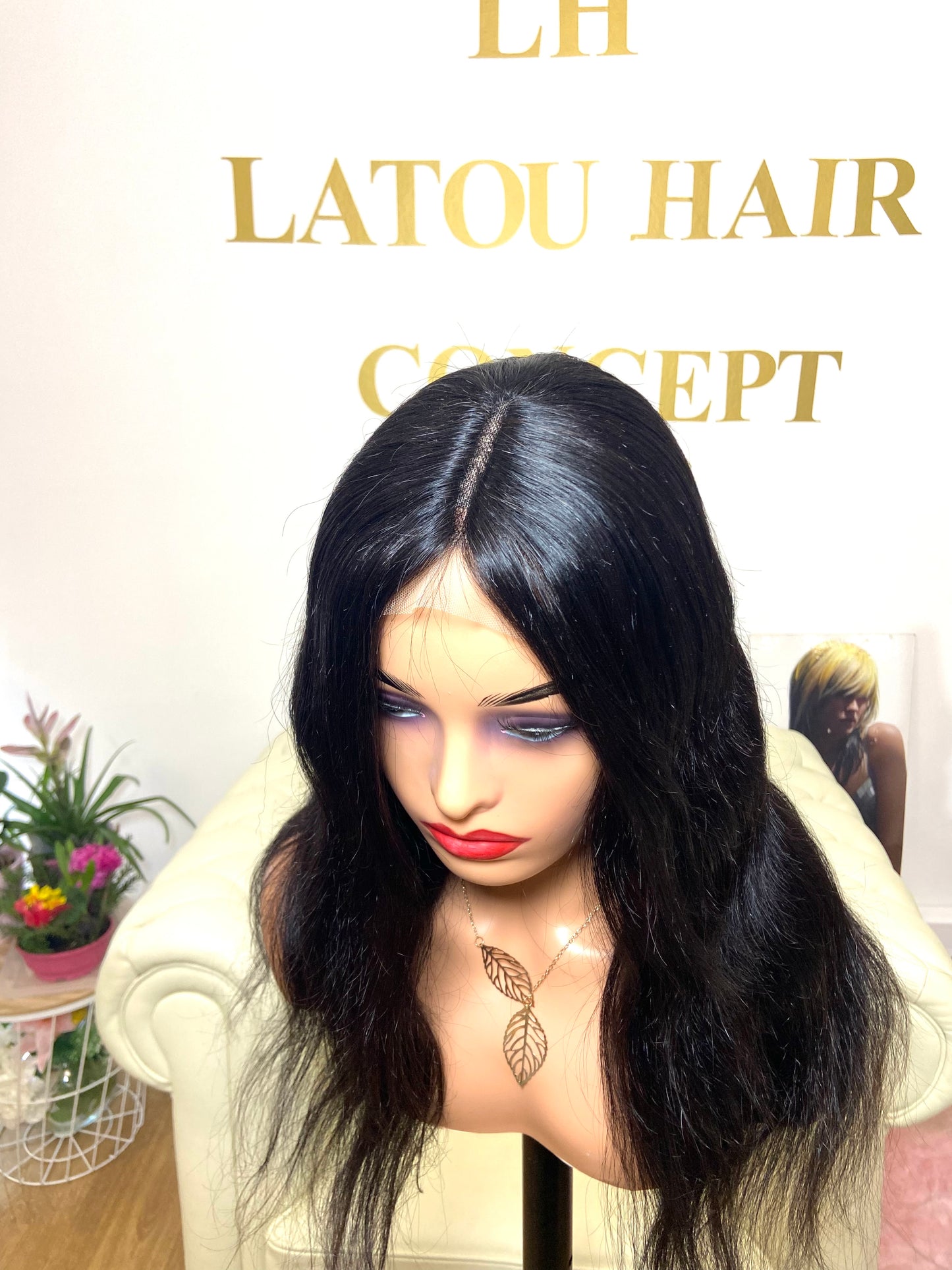 Perruque ondulée épais lace frontal 4x4 virgin cheveux brésiliens  10"(25cm) - 24"(60cm)